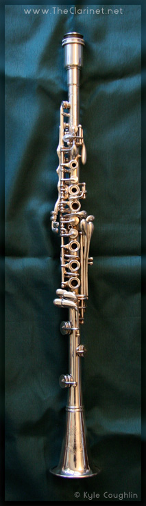The Silva-Bet metal clarinet made by H. Bettoney.
